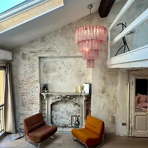 Charming And Design Attic Loft In Coolest Area Navigli Ticinese Apartamento